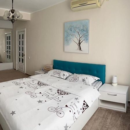 Linna Apartament Galati  Exterior photo
