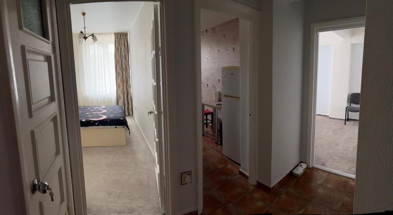 Linna Apartament Galati  Exterior photo